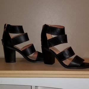 Size 7 Black heels